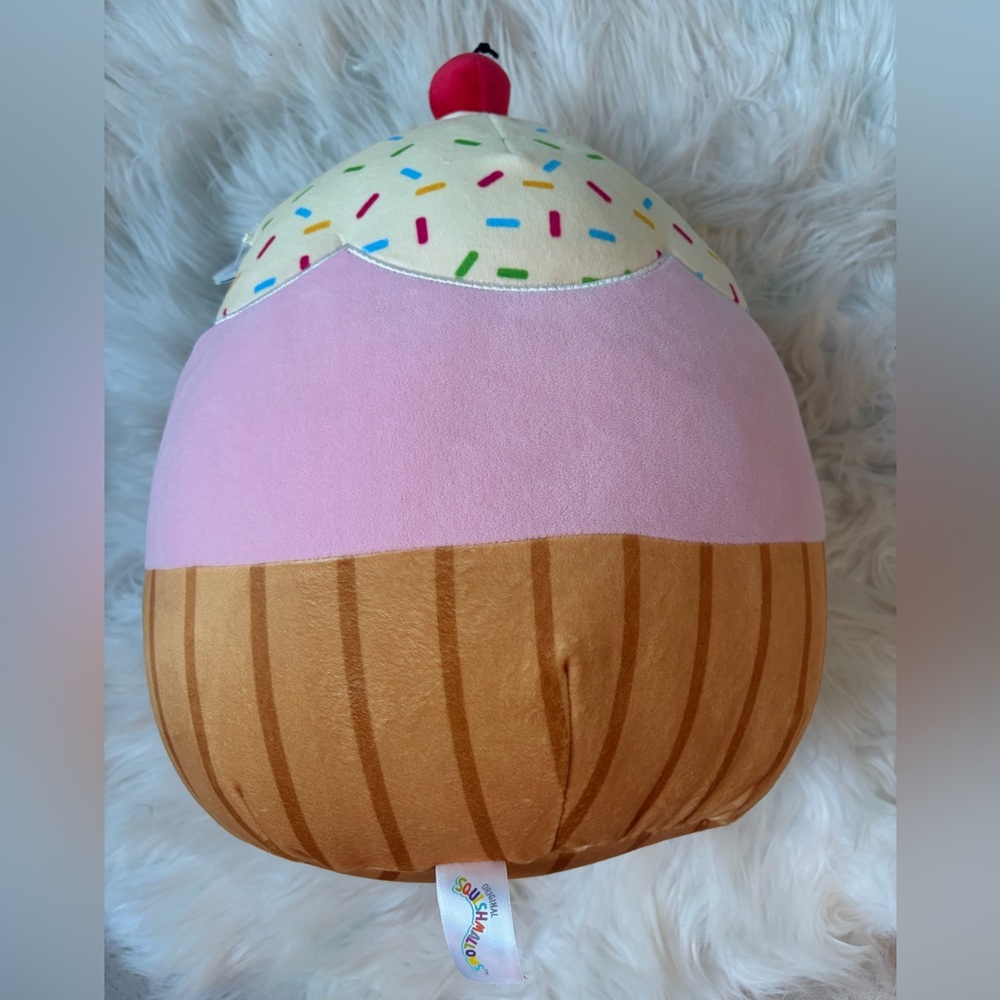 Squishmallows Clara Plush - Picture 2 of 3